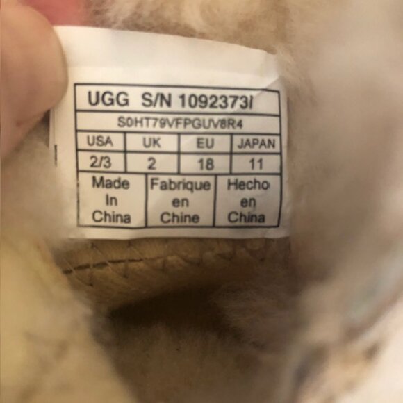 UGG Cassie Poppy Metallic Bootie / Baby Boots - Gold, Infant / Toddler Size 2/3 - Picture 11 of 12